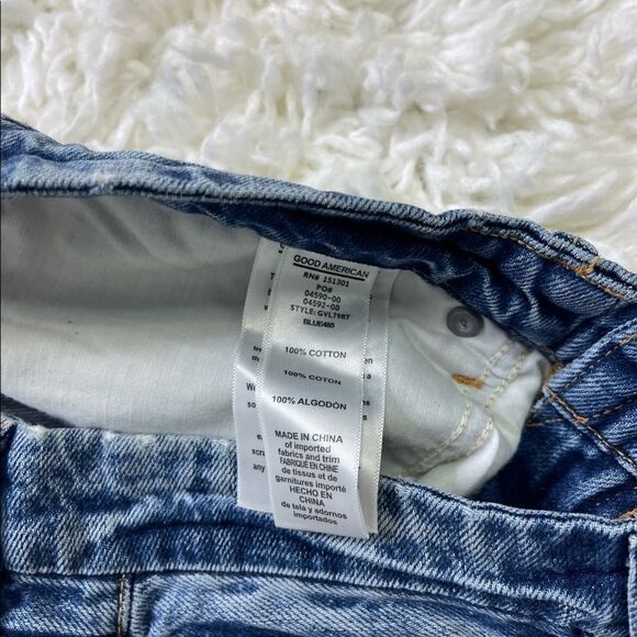 Good American Good Vintage Straight Leg Jeans - Picture 5 of 7